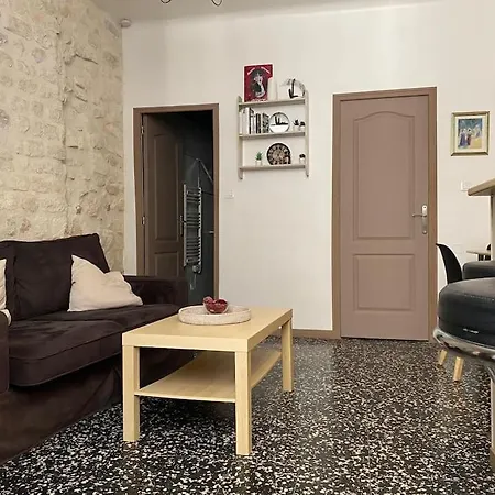 Au Coeur Du Quartier De La Roquette * Arles