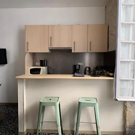 Au Coeur Du Quartier De La Roquette Apartment